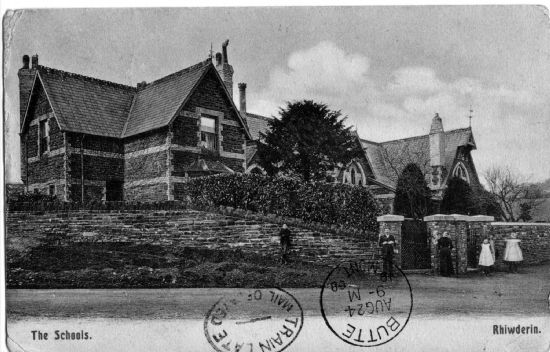 Rhiwderin School in the Past